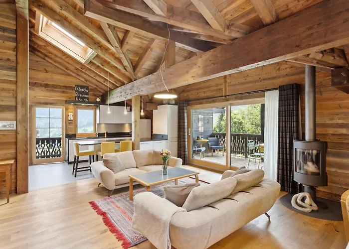 Reine By Mrs Miggins * Val dʼIlliez